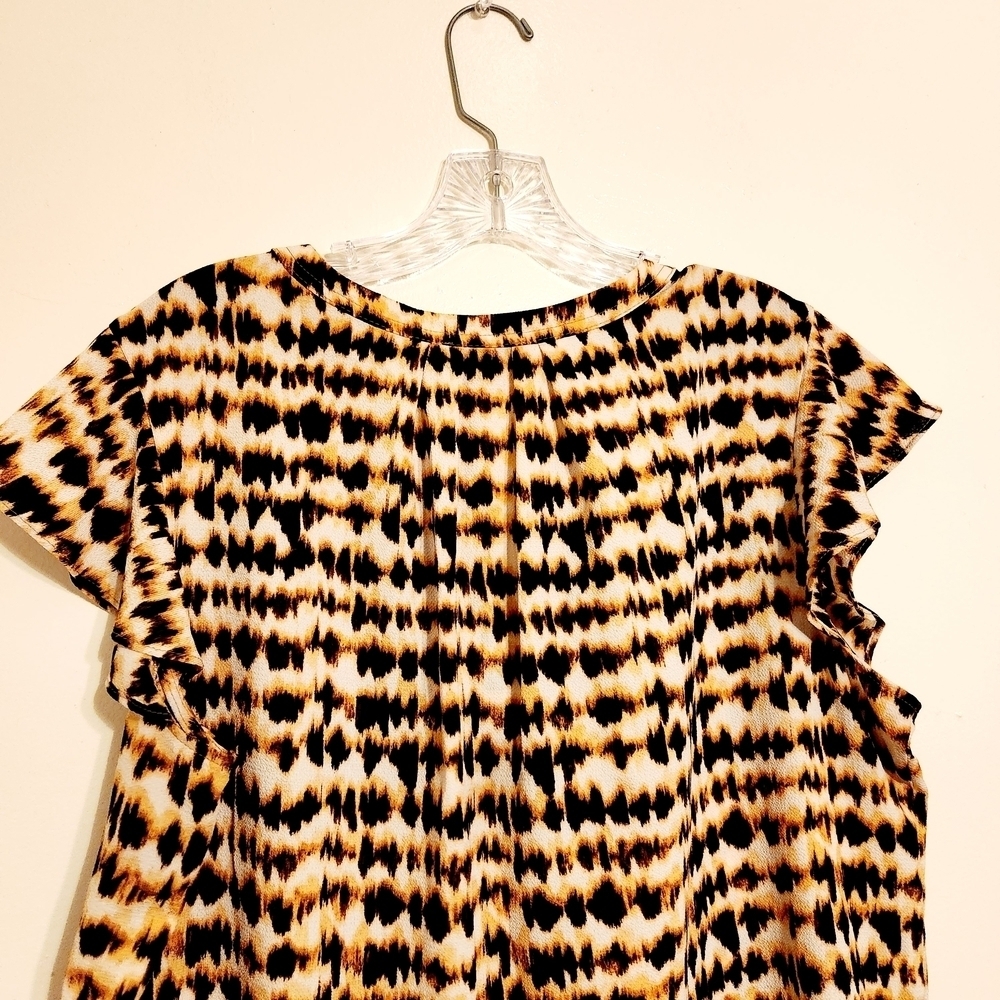 Calvin Klein | Women's Black and Tan Animal Print V-Neck Blouse Top (Size XL) - Picture 9 of 11